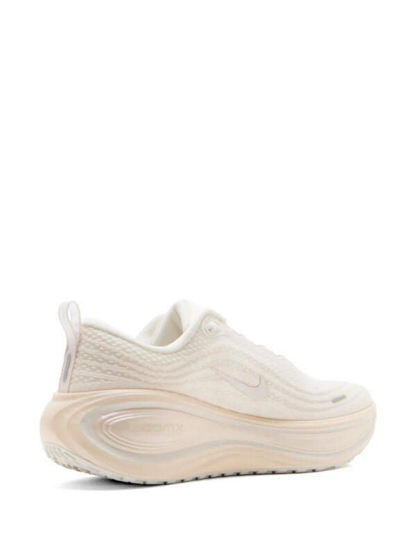 Nike  Vomero Plus sneakers