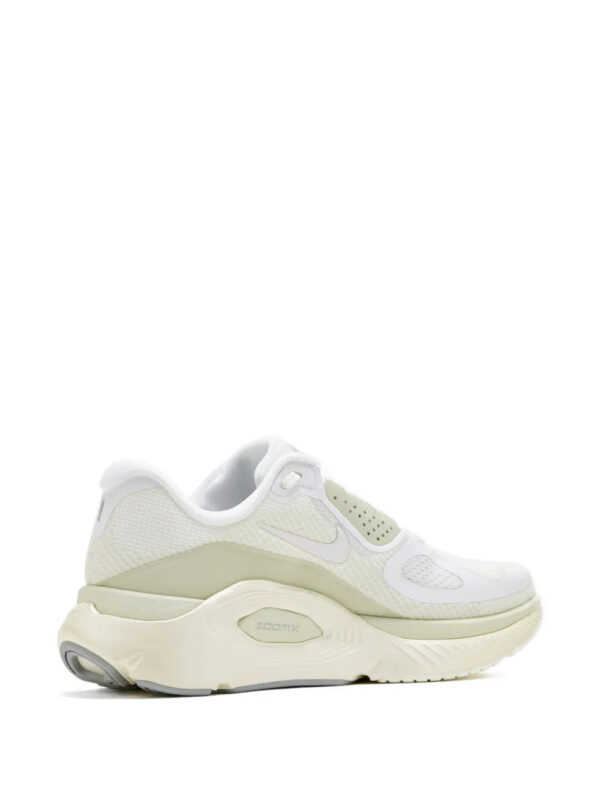imgi_3_34397529_65750860_1000.jpg Nike Structure Plus logo sneakers