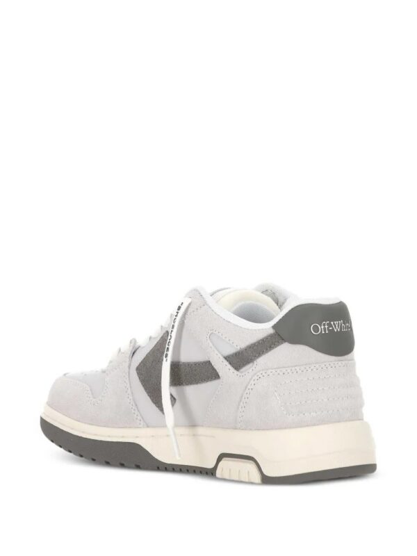 imgi_4_32262498_62352949_1000.jpg Off-White lace-up sneakers