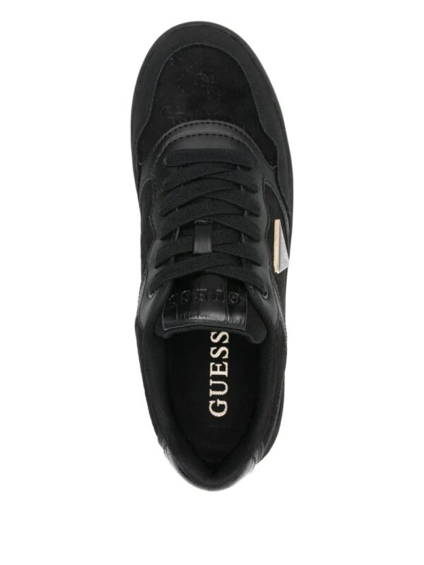 imgi_4_32383388_62623143_1000.jpg GUESS USA Miram9 logo-plaque sneakers