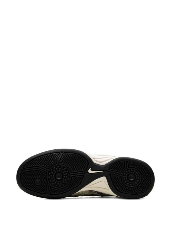 imgi_4_32398731_62843856_1000.jpg Nike Total 90 lace-up sneakers