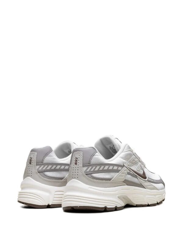imgi_4_32467690_62947220_1000.jpg Nike Initiator Swoosh sneakers