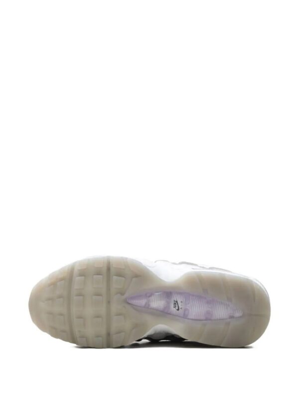 imgi_4_32509407_62864593_1000.jpg Nike OG Big Bubble Hydrangeas Air Max 95 sneakers
