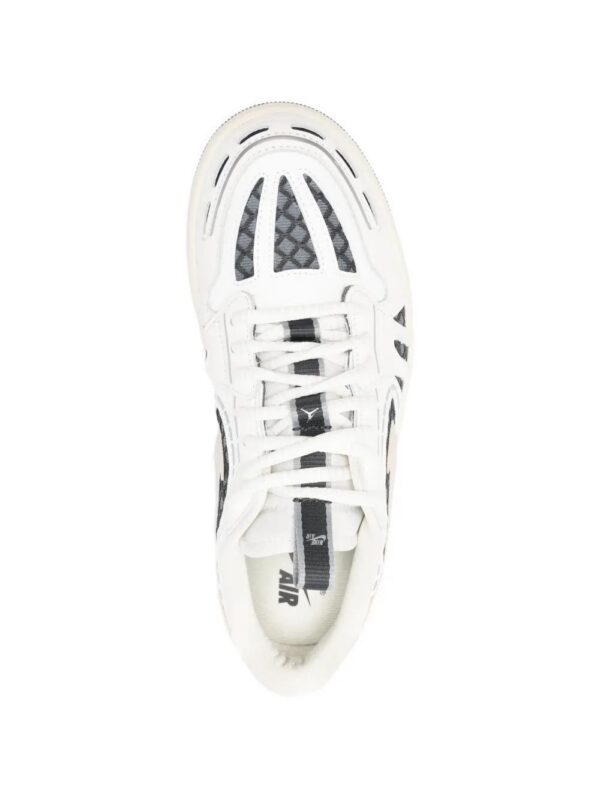 imgi_4_32708874_63945439_1000.jpg Nike Method of Make logo-detail sneakers
