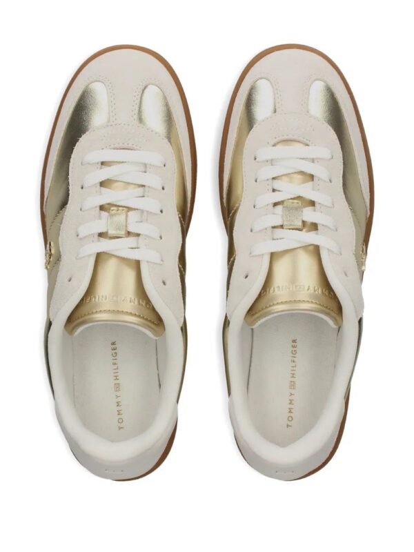 imgi_4_32881719_63182191_1000.jpg Tommy Hilfiger logo-plaque sneakers