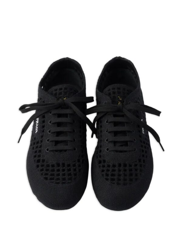 imgi_4_32890157_63251199_1000.jpg Prada round-toe lace-up sneakers