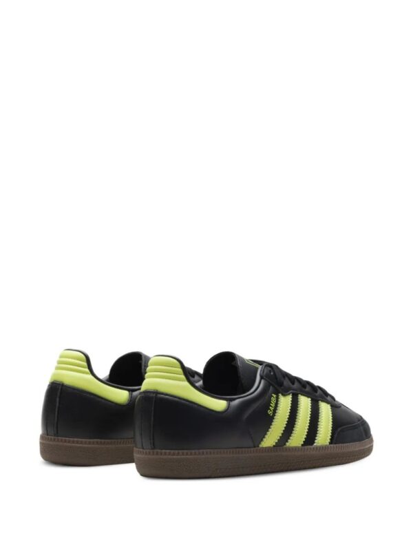 imgi_4_33175750_63848537_1000.jpg adidas Samba OG three-stripe sneakers