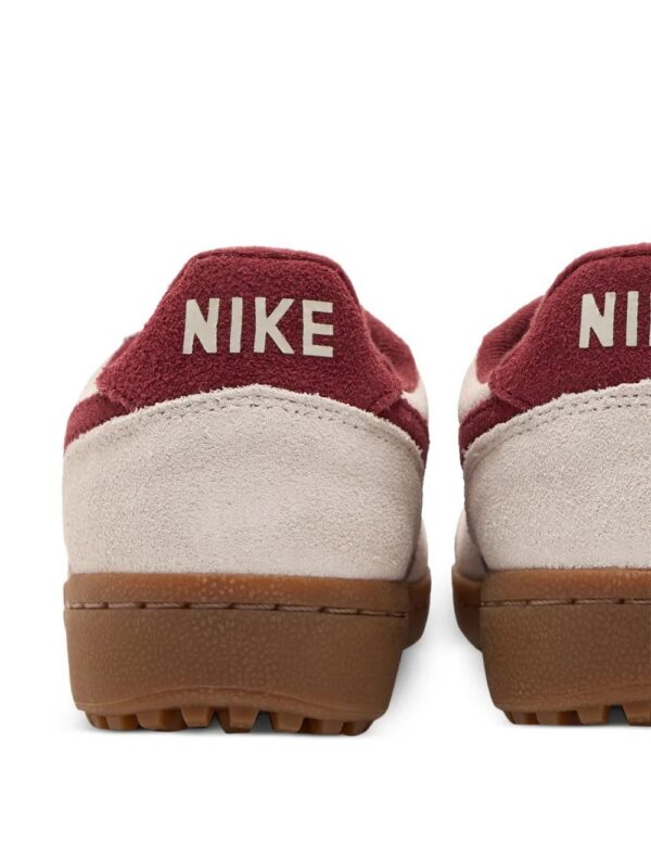 imgi_4_33319398_64243477_1000.jpg Nike Field General logo-detail sneakers