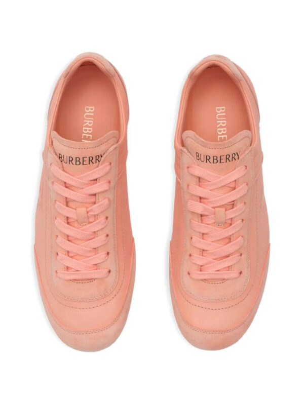 imgi_4_34152294_65216865_1000.jpg Burberry leather Knight Runner sneakers