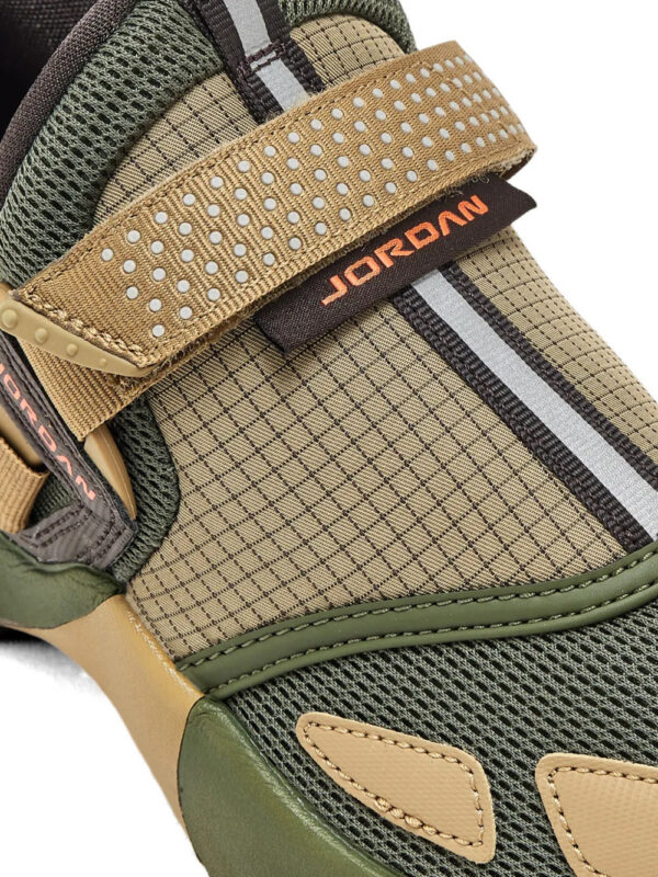 Nike  Jordan Trunner LX sneakers