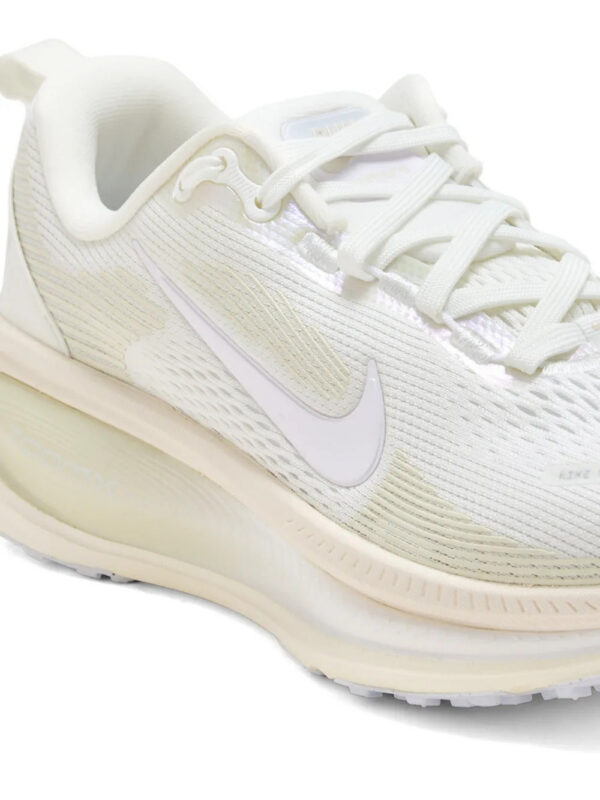 imgi_4_34255855_65441470_1000.jpg Nike Vomero 18 sneakers
