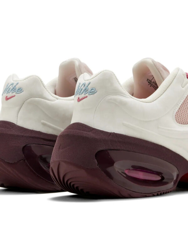 imgi_4_34256104_65440632_1000_e737ad4d-116a-4bb2-b166-2306e734e6ad.jpg Nike Air Max Muse logo-embroidered sneakers
