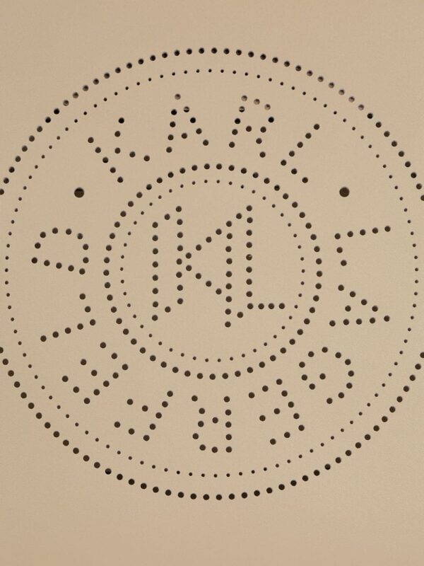 23000212_53447595_1000.jpg Karl Lagerfeld K/Circle perforated-logo tote bag
