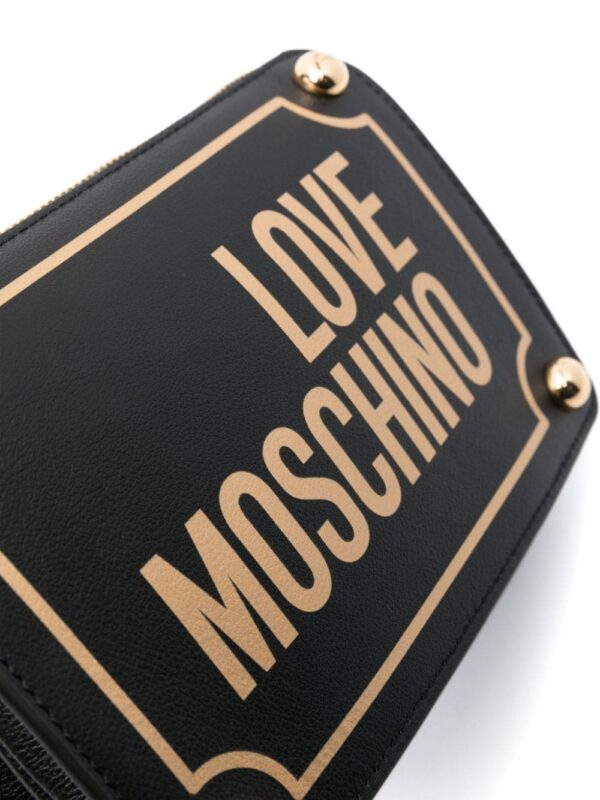 23352486_53440679_1000.jpg Love Moschino logo-print shoulder bag