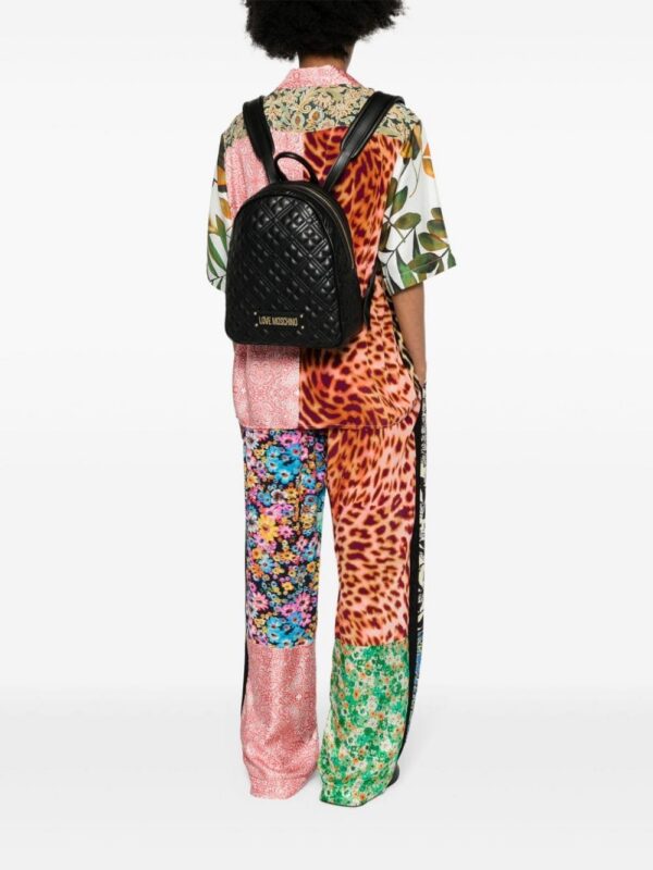 23361547_53442917_1000.jpg Love Moschino logo-lettering backpack