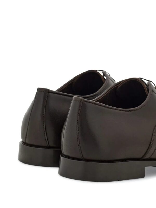 23495239_53734623_1000.jpg Ferragamo leather Oxford shoes