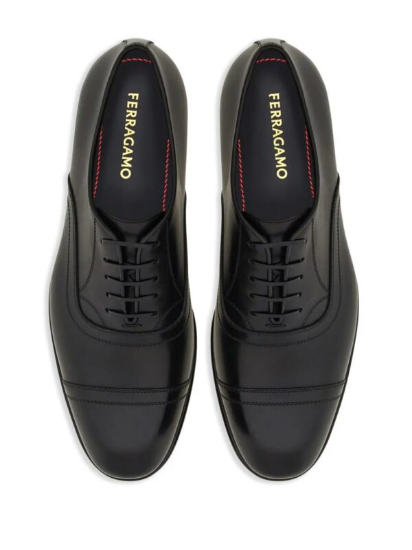 23495248_53734768_1000.jpg Ferragamo toecapped leather Oxford shoes