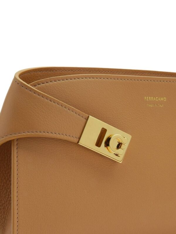 23496592_53714479_1000.jpg Ferragamo mini Hug crossbody bag