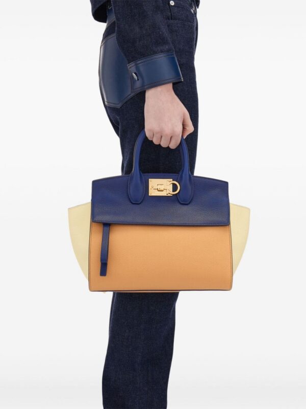 23496596_53714697_1000.jpg Ferragamo small Studio leather tote bag