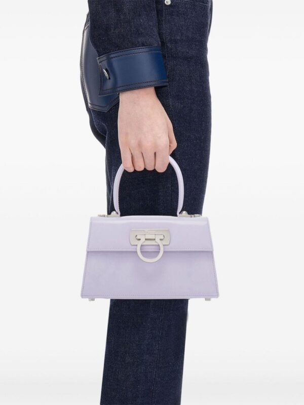 23496614_53933672_1000.jpg Ferragamo Iconic patent-leather tote bag