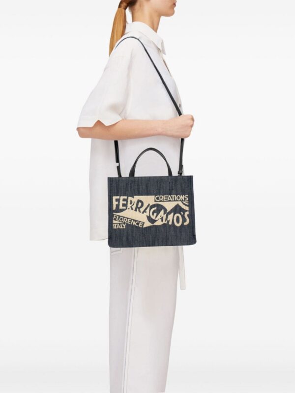 23496617_53714200_1000.jpg Ferragamo small Venna logo-embroidered tote bag