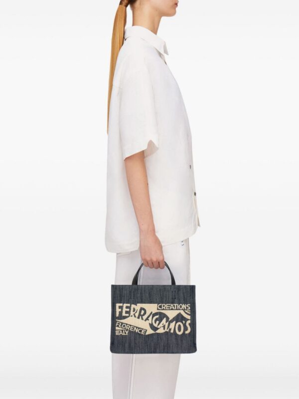23496617_53714201_1000.jpg Ferragamo small Venna logo-embroidered tote bag