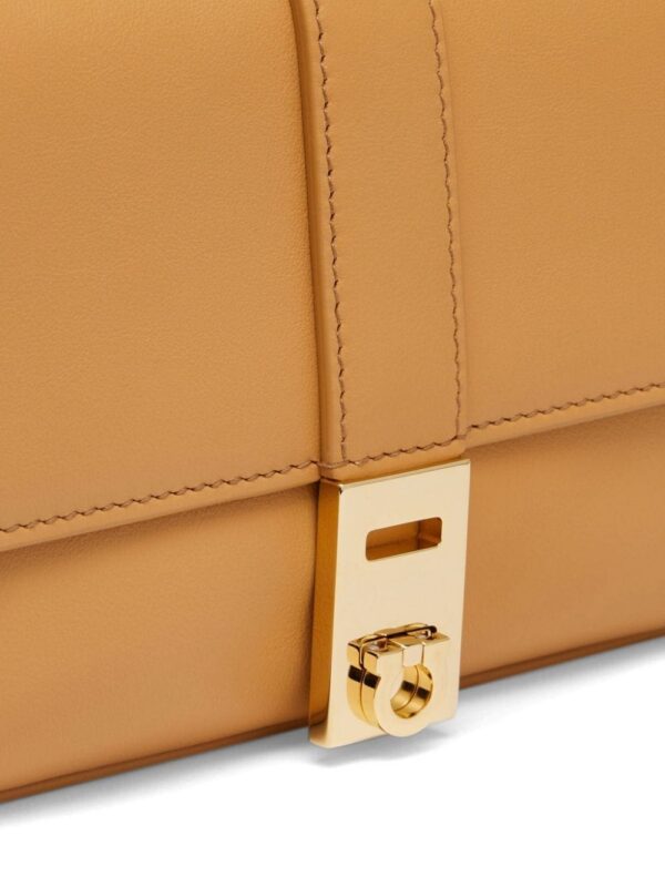 23496621_53724839_1000.jpg Ferragamo leather mini bag