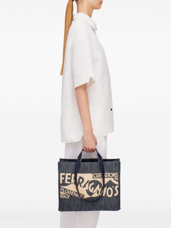 23496624_53714109_1000.jpg Ferragamo medium Venna logo-embroidered tote bag