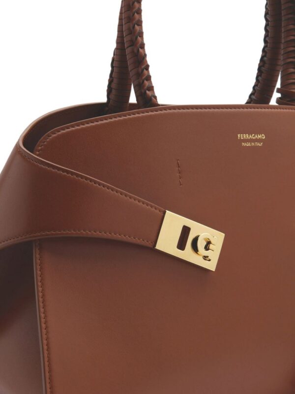 Ferragamo small The Hug leather tote bag