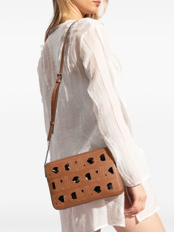23504532_53465549_1000.jpg Michael Michael Kors Jet Set cut-out crossbody bag