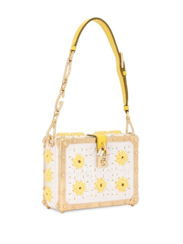 23602028_53772545_1000.jpg Dolce & Gabbana Dolce Box crochet-panel clutch bag