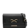 23622620_53604639_1000.jpg Love Moschino logo-plaque leather shoulder bag