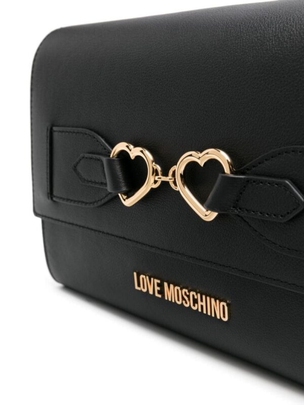 23622620_53604642_1000.jpg Love Moschino logo-plaque leather shoulder bag