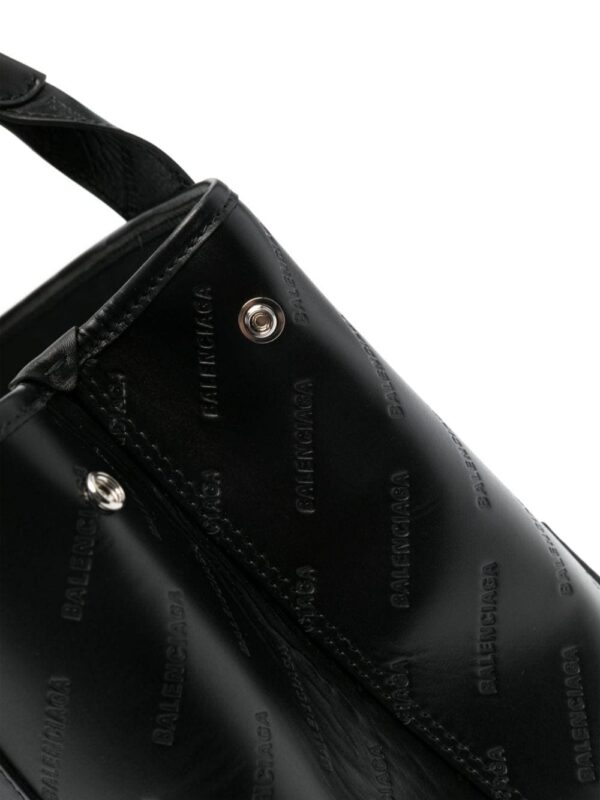 23641438_53594567_1000.jpg Balenciaga debossed-logo tote bag