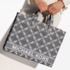 23722034_53627264_1000.jpg Michael Michael Kors Gigi cotton tote bag