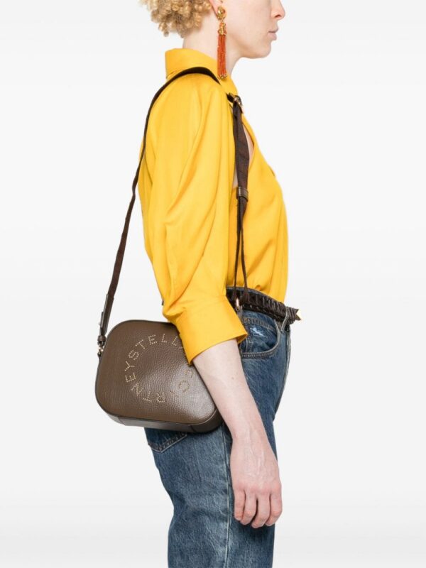 23802306_53861809_1000.jpg Stella McCartney logo-embellished cross body bag
