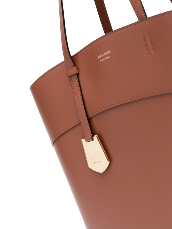 23888989_53991550_1000.jpg Ferragamo medium Charming tote bag