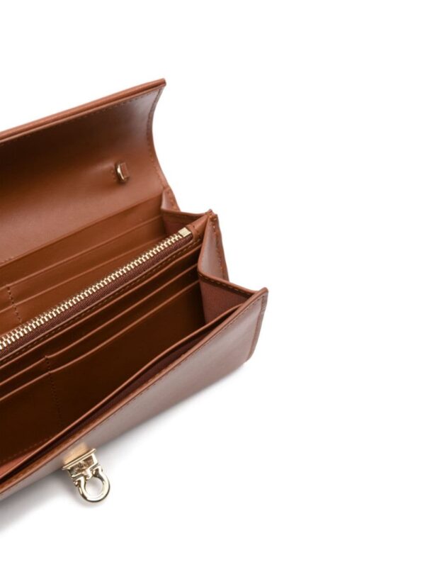 23926617_54036109_1000.jpg Ferragamo Gancini leather clutch bag