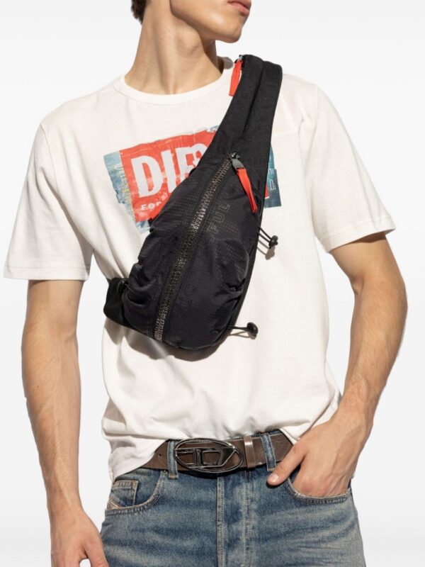 23944911_54021471_1000.jpg Diesel Zip-D ripstop shoulder bag