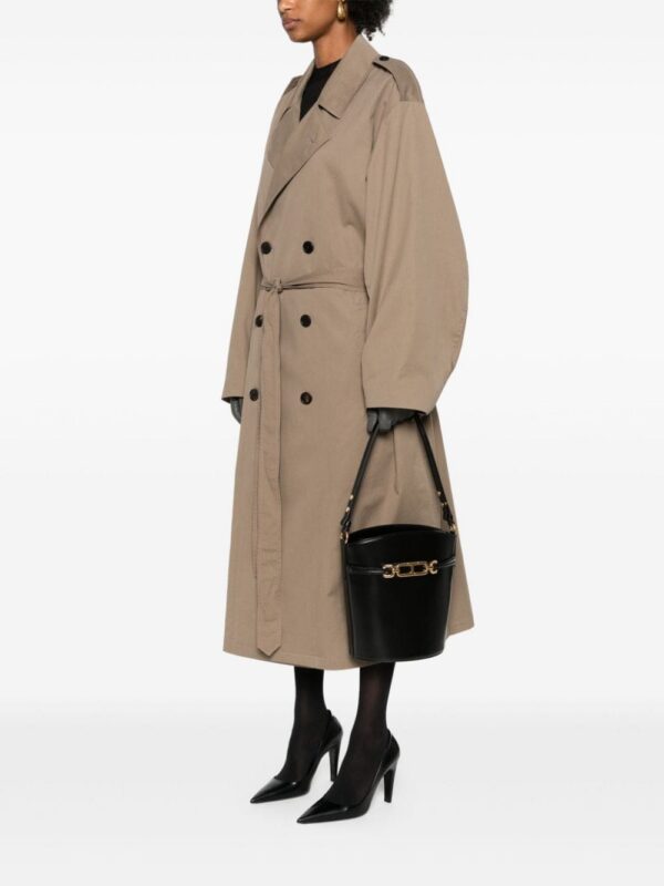 23979477_54096482_1000.jpg TOM FORD logo-plaque bucket bag