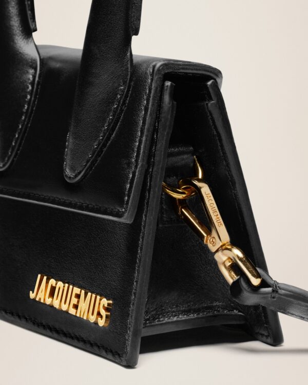 23E213BA001-3000-990_13.jpg Jacquemus Le Chiquito Signature leather mini handbag.