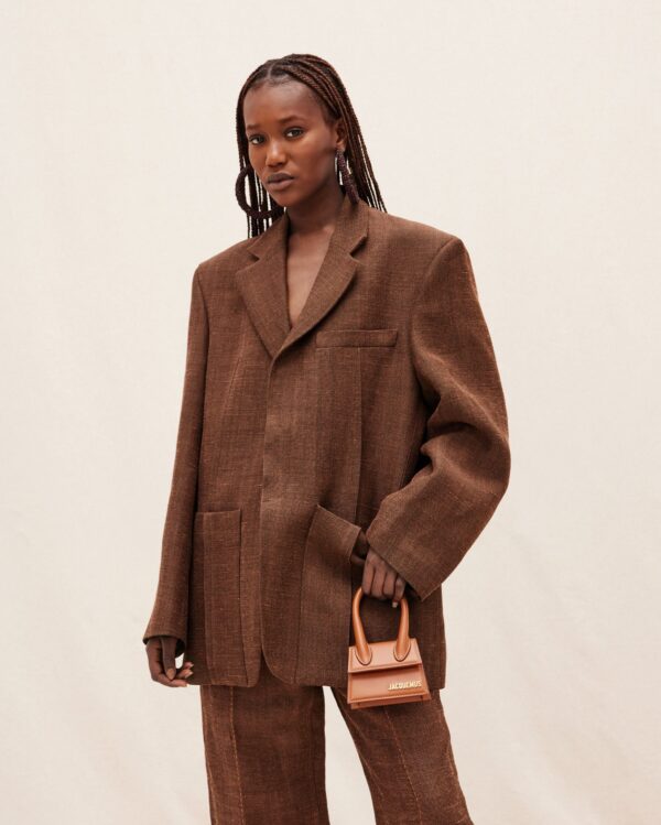 23E213BA001-3072-810_10-scaled-1.jpg Jacquemus Le Chiquito Signature mini handbag.