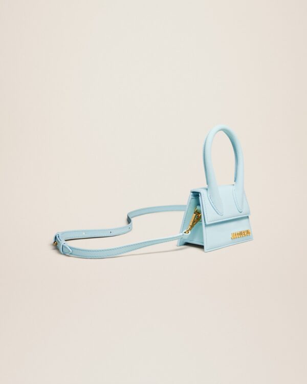 23E213BA001-3088-310_11.jpg Jacquemus Le Chiquito Signature mini handbag.