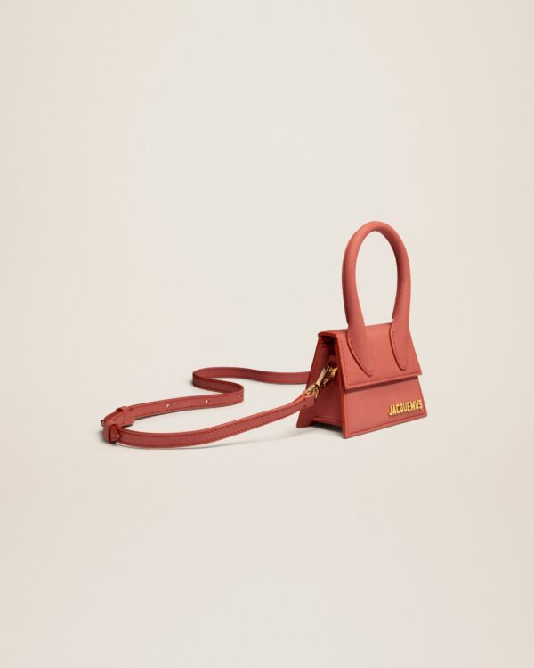 23E213BA001-3088-480_11.jpg Jacquemus Le Chiquito Signature mini handbag.