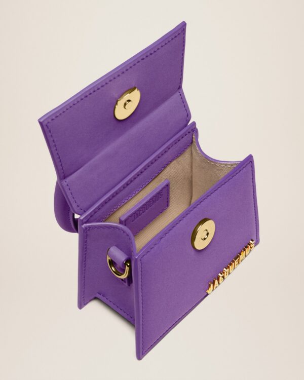 23E213BA001-3088-651_14.jpg Jacquemus Le Chiquito Signature mini handbag.
