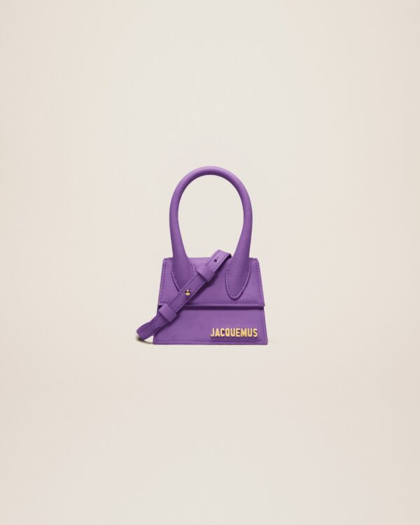 23E213BA001-3088-651_1_main.jpg Jacquemus Le Chiquito Signature mini handbag.