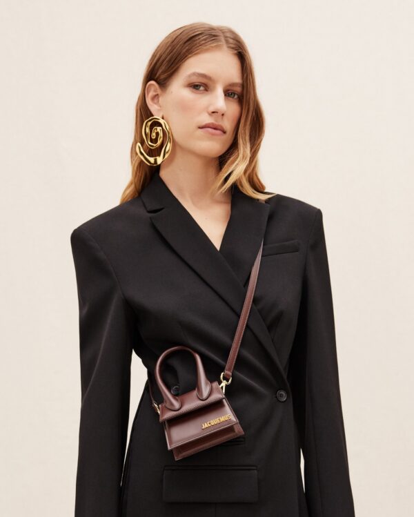 23E213BA001-3100-852_10-scaled-1.jpg Jacquemus Le Chiquito Signature leather mini handbag.