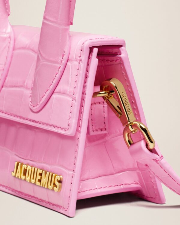 23E213BA001-3101-435_13.jpg Jacquemus Le Chiquito Signature leather mini handbag.