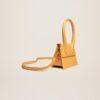 23E213BA002-3060-290_11.jpg Jacquemus Le Chiquito moyen Signature handbag.