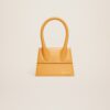 23E213BA002-3060-290_1_main.jpg Jacquemus Le Chiquito moyen Signature handbag.